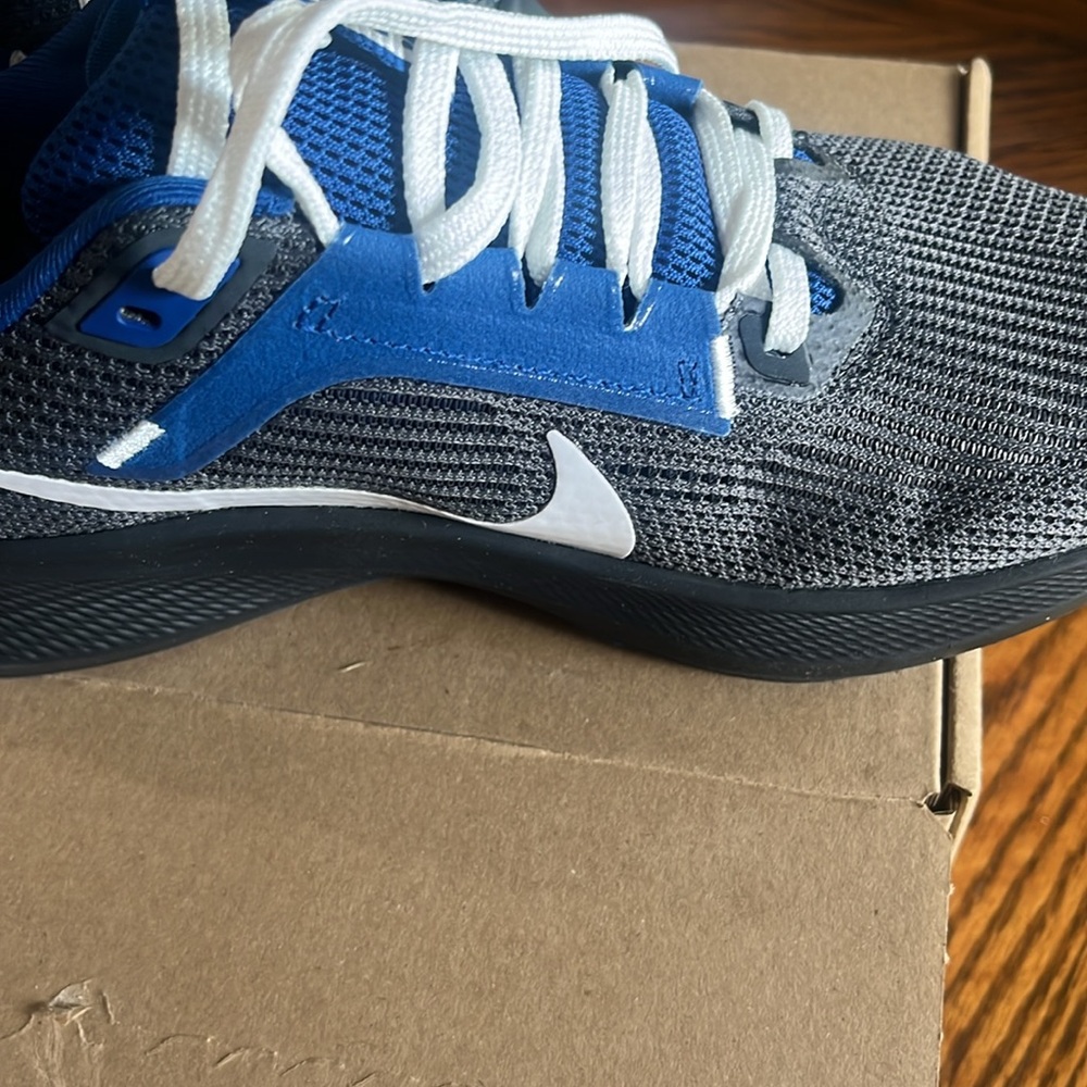 Nike Zoom Pegasus 40 Colts in Blue and Black - Picture 2 of 6